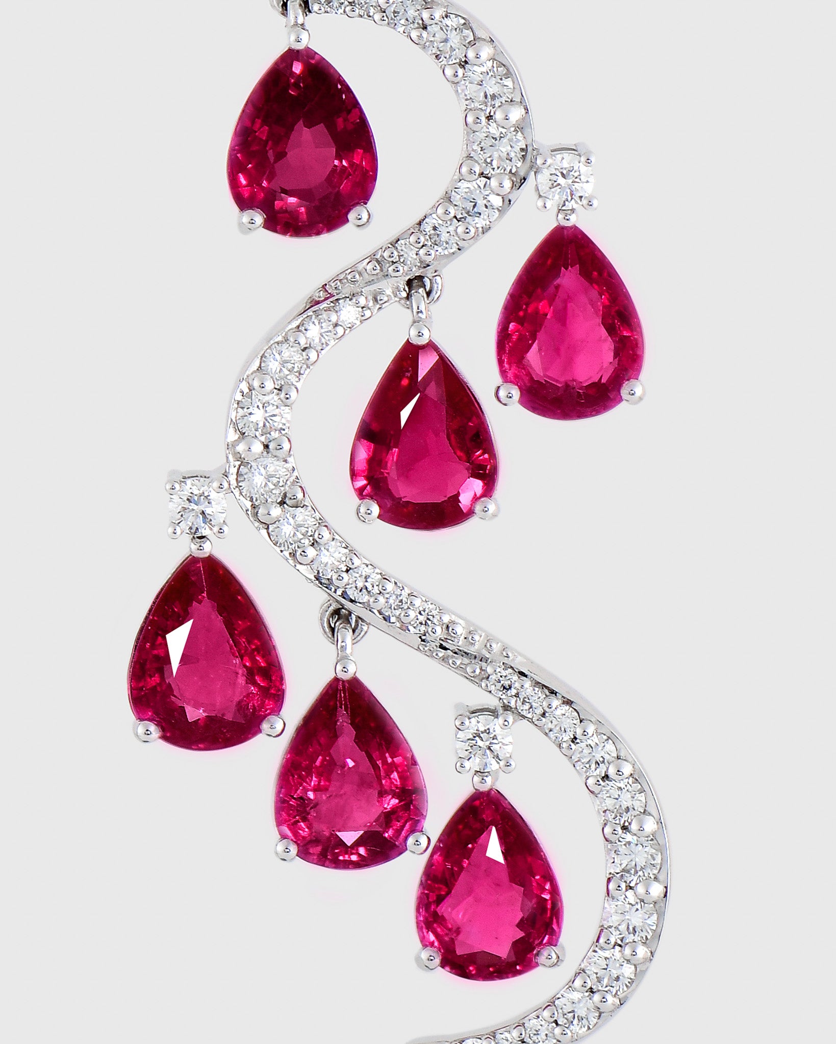 S CURVE, EARRINGS