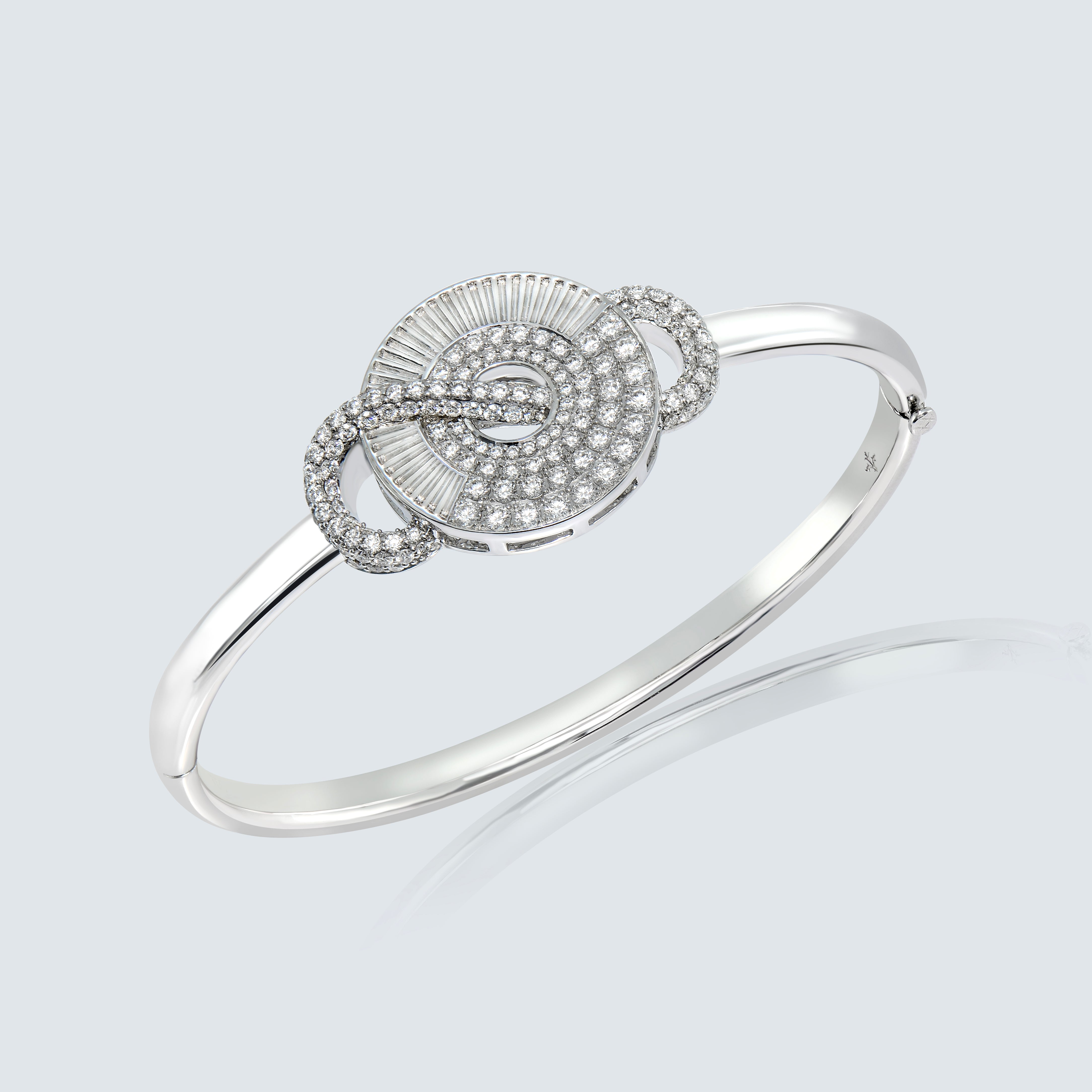 INFINITY EMBRACE BANGLE